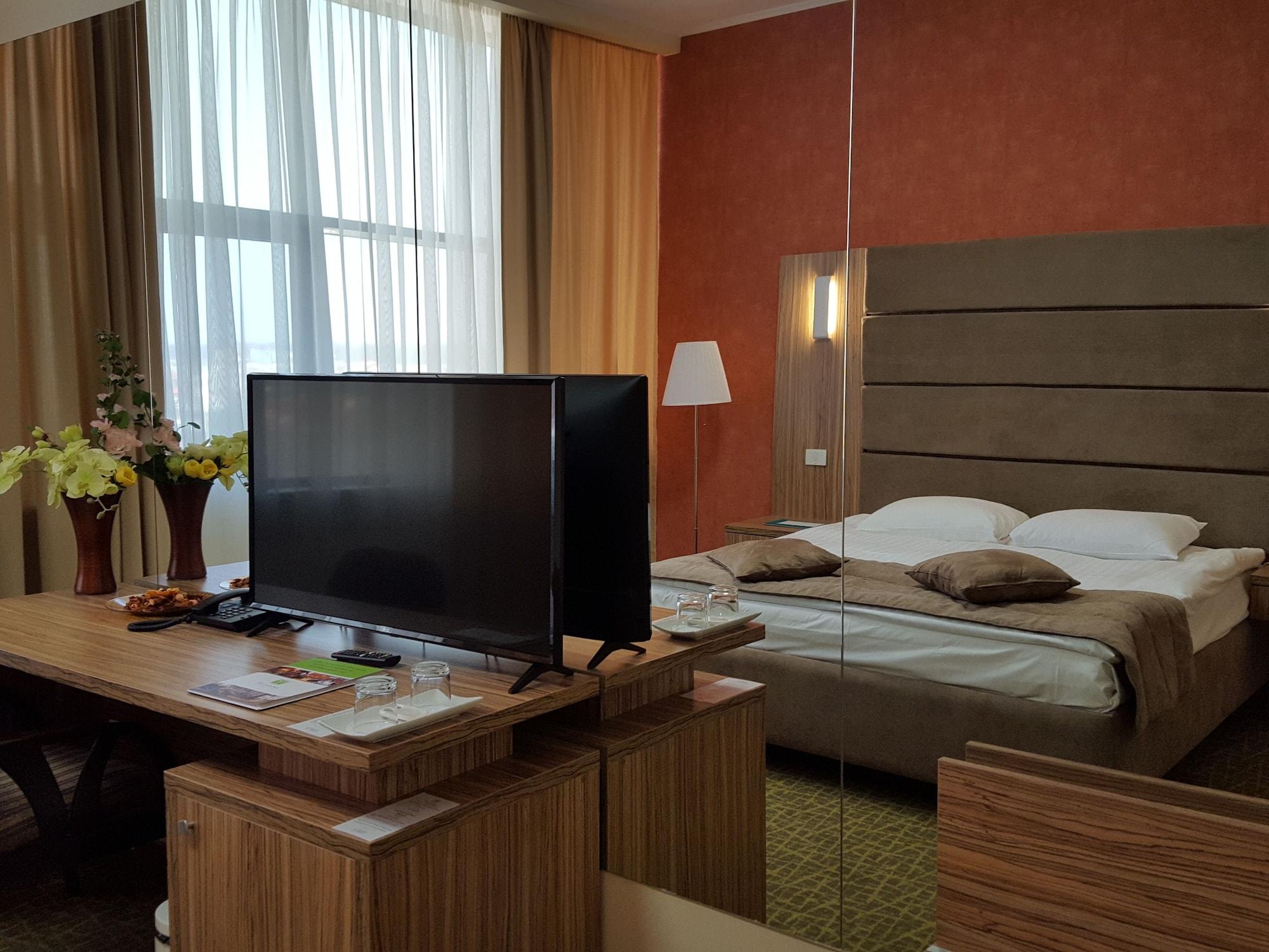 Hotel Tecadra Pipera Екстериор снимка