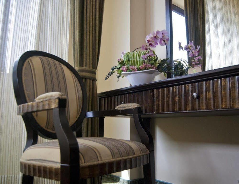 Hotel Tecadra Pipera Екстериор снимка